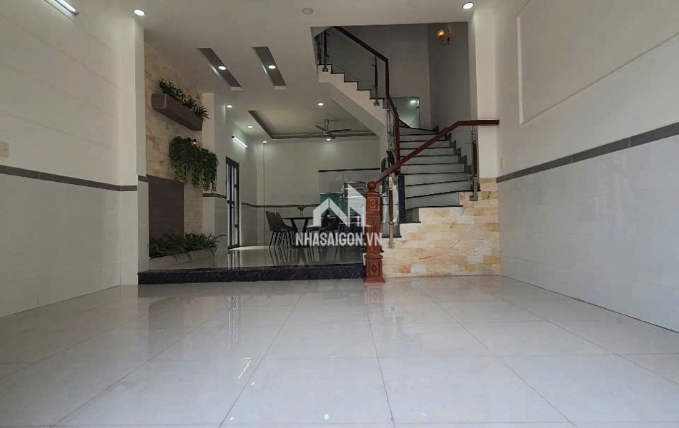 Bán nhà góc 2 mặt tiền đường 11 trường thọ thủ đức TPHCM.Lh 0909428959.